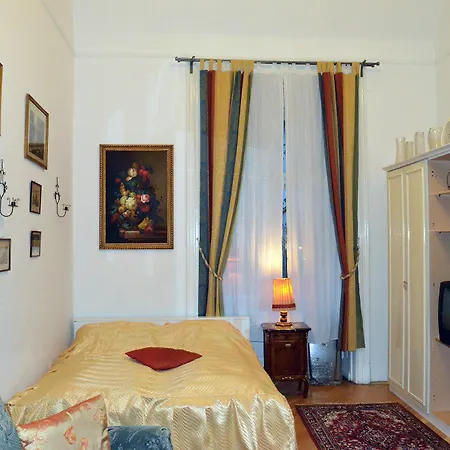 Otel Vaci