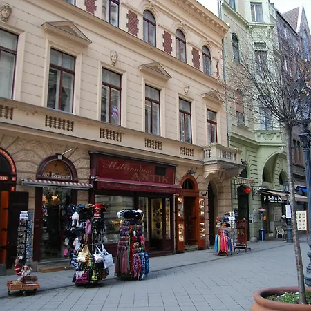 Vaci Otel